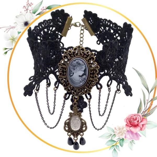 Ras de cou gothique dentelle avec médaillon