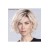 Perruque courte dégradée et effilée, une coiffure tendance 