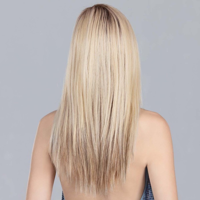 Perruque longue ultra-féminine, une coiffure indémodable