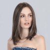 Perruque longue, une coiffure de séduction