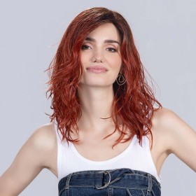 Perruque dégradée mi- longue, une coiffure tendance