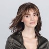 Perruque Rainbow – Mi-longue, naturelle, fibre synthétique