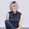 Perruque "Cookie Mono Part", une coiffure audacieuse et moderne