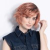 Perruque "Cookie Mono Part", une coiffure audacieuse et moderne