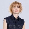 Perruque "Cookie Mono Part", une coiffure audacieuse et moderne