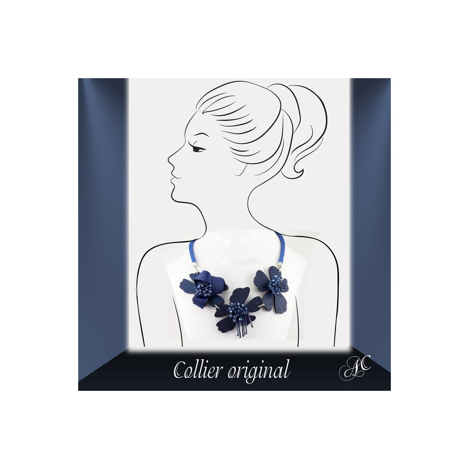 Collier original, fleurs de bois et perles de rocaille Collier original, fleurs de bois et perles de rocaille