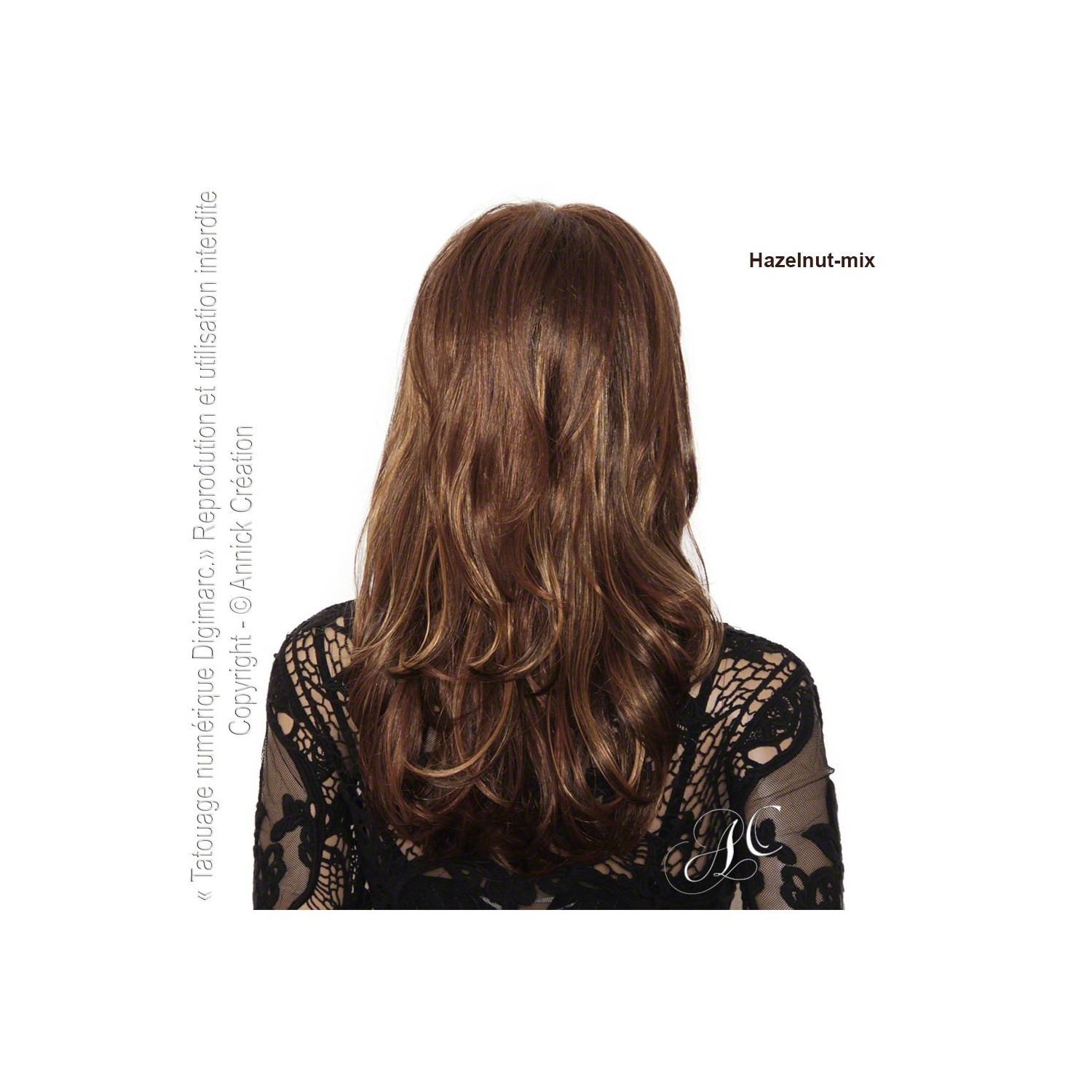 Perruque longue, mèches ondulantes, effet balayage